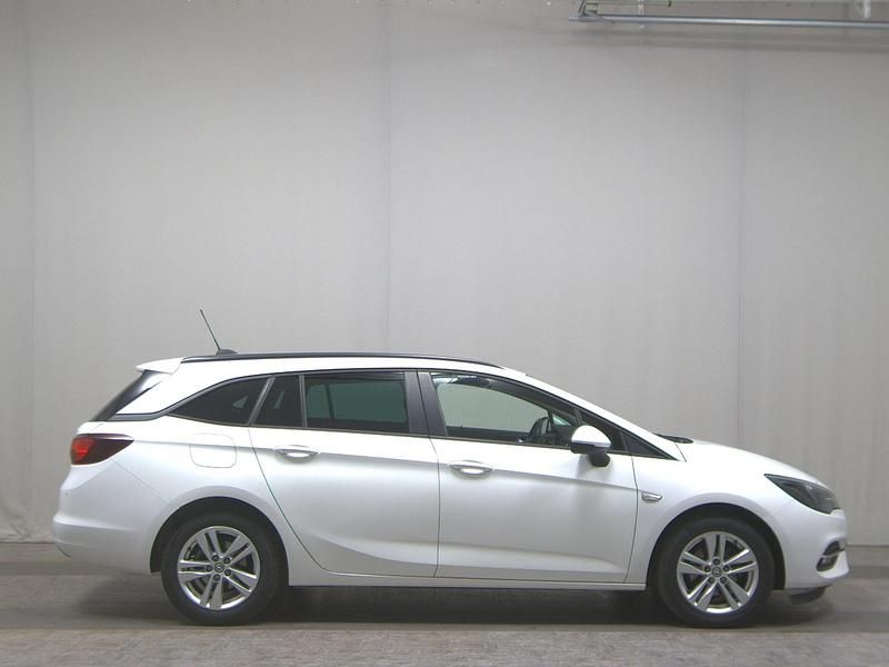 Weiss Gebraucht 2021 Opel Astra Business Kombi | 9.380 € (Guter Preis) - Bild 1/4