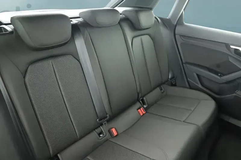 Gebraucht Audi A3 Sportback 110 PS (80 kW) 2020 Grau Kleinwagen