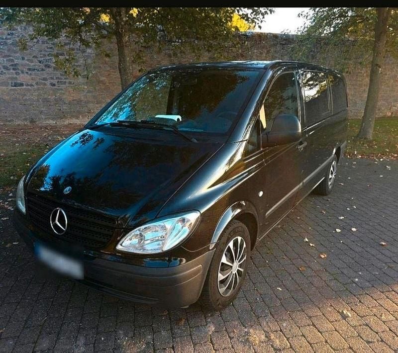 Schwarz Gebraucht 2008 Mercedes Vito Van | 7.800 € (Etwas zu teuer) - Bild 1/4