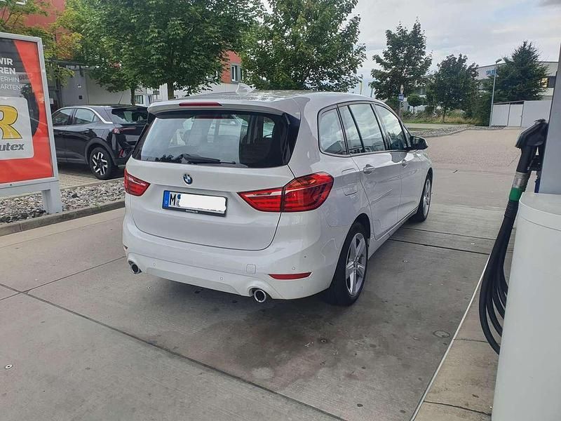 Gebraucht BMW 218 Advantage 150 PS (110 kW) 2021 Kombi