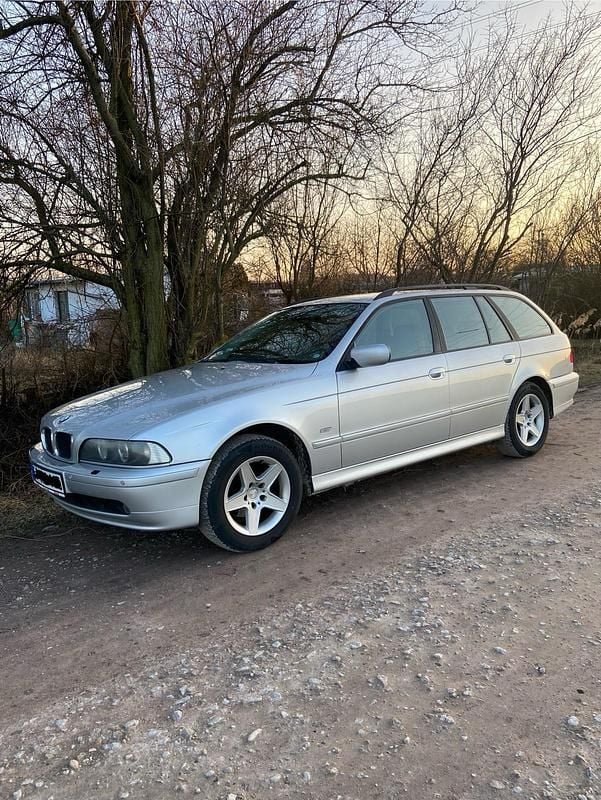 Gebraucht BMW 525 192 PS (141 kW) 2003 Grau Kombi