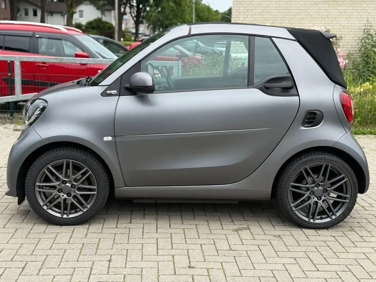 Gebraucht Smart ForTwo Cabrio Brabus 90 PS (66 kW) 2019 Grau Cabrio