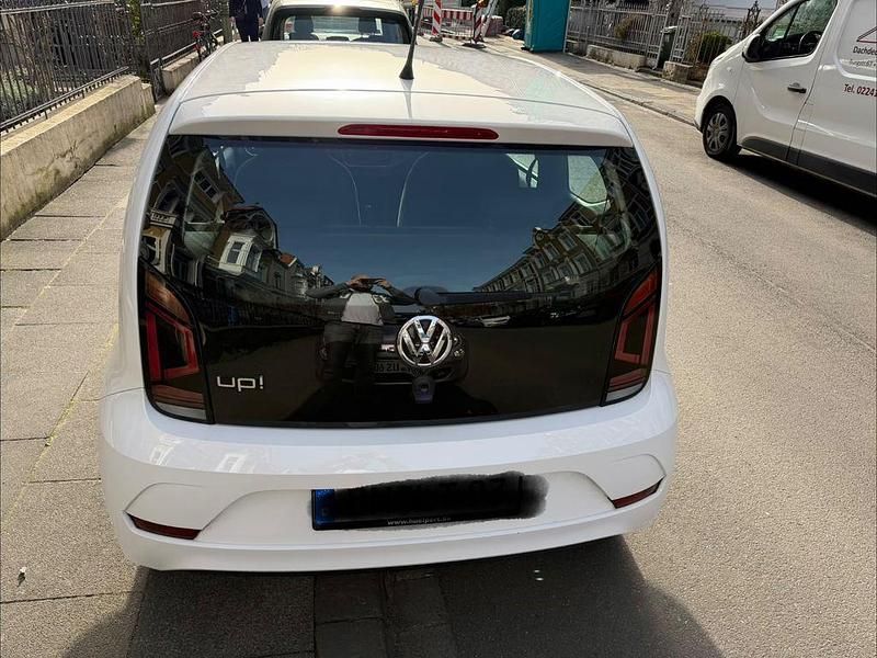 Gebraucht VW up! move up! 75 PS (55 kW) 2017 Weiß Kleinwagen