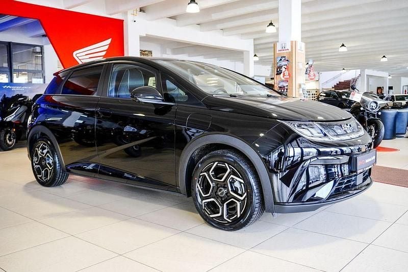 Neu BYD Dolphin Design 150 kW (204 PS) 2026 Schwarz Kleinwagen