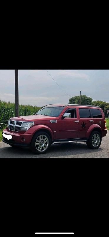 Rot Gebraucht 2007 Dodge Nitro SUV | 3.800 € (Fairer Preis) - Bild 1/4