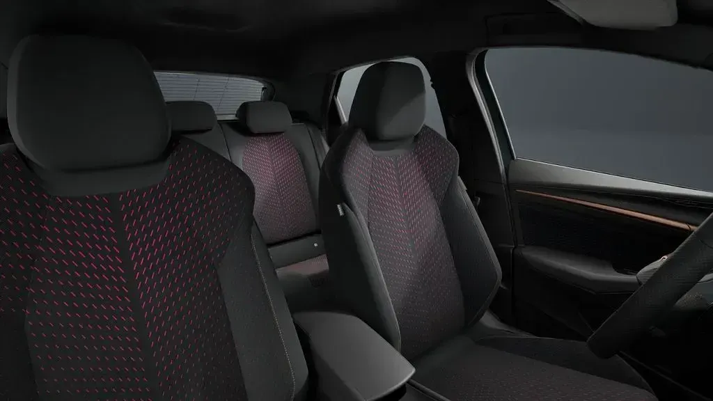 Neu Cupra Raval Endurance 155 kW (211 PS) 2026 Blau Limousine