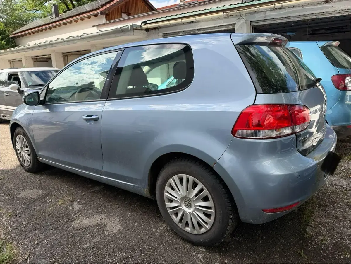 Gebraucht VW Golf VI Trendline 80 PS (58 kW) 2009 Blau Kleinwagen