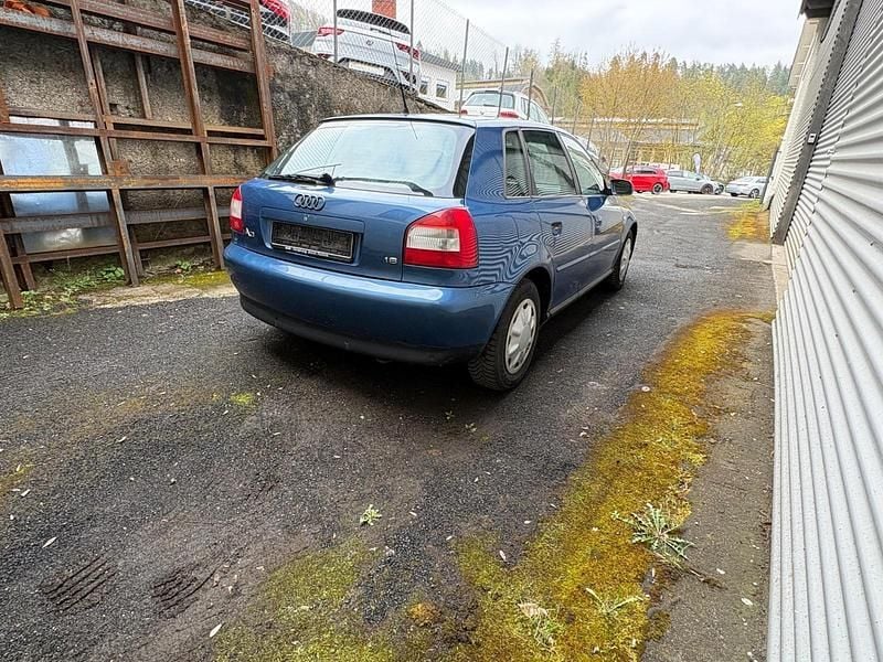Gebraucht Audi A3 102 PS (75 kW) 2003 Blau Kleinwagen