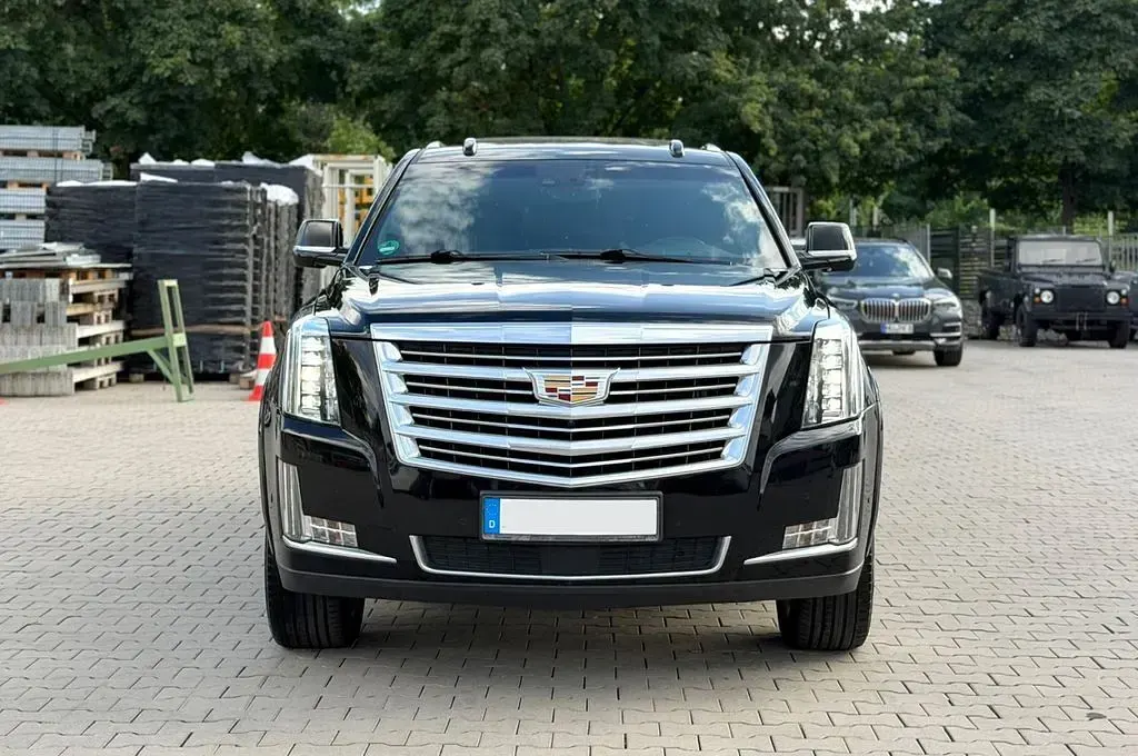 Gebraucht Cadillac Escalade 426 PS (313 kW) 2018 Schwarz SUV