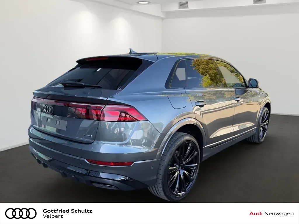 Neu Audi Q8 S-Line 340 PS (250 kW) 2026 Grau SUV
