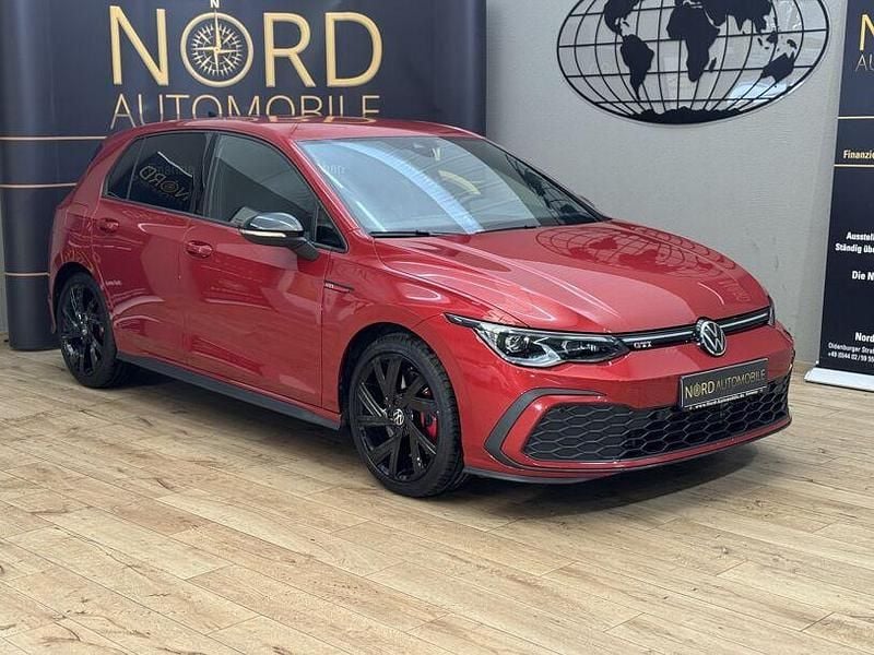 Gebraucht VW Golf VIII GTI 245 PS (180 kW) 2022 Kings red metallic (metallic) Kleinwagen