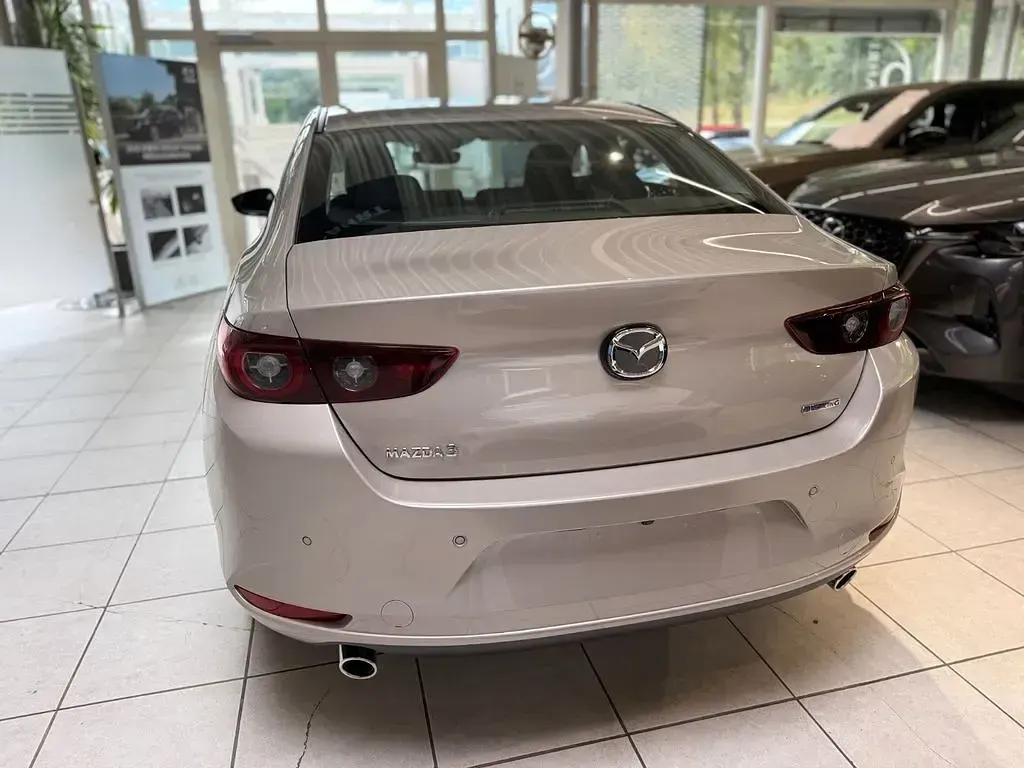 Gebraucht Mazda 3 Center-Line 140 PS (102 kW) 2025 Platinum quarz Limousine