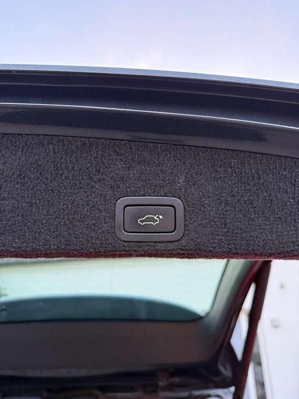 Schwarz Gebraucht 2013 Volvo XC60 Pro SUV | 9.000 € (Fairer Preis) - Bild 1/4