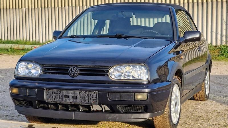 Gebraucht VW Golf Cabriolet 90 PS (66 kW) 1997 Schwarz Cabrio