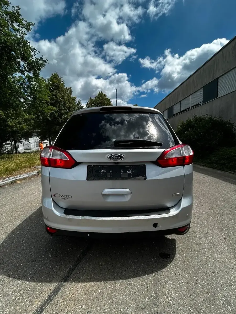 Gebraucht Ford Grand C-Max 150 PS (110 kW) 2016 Silber Van / Kleinbus
