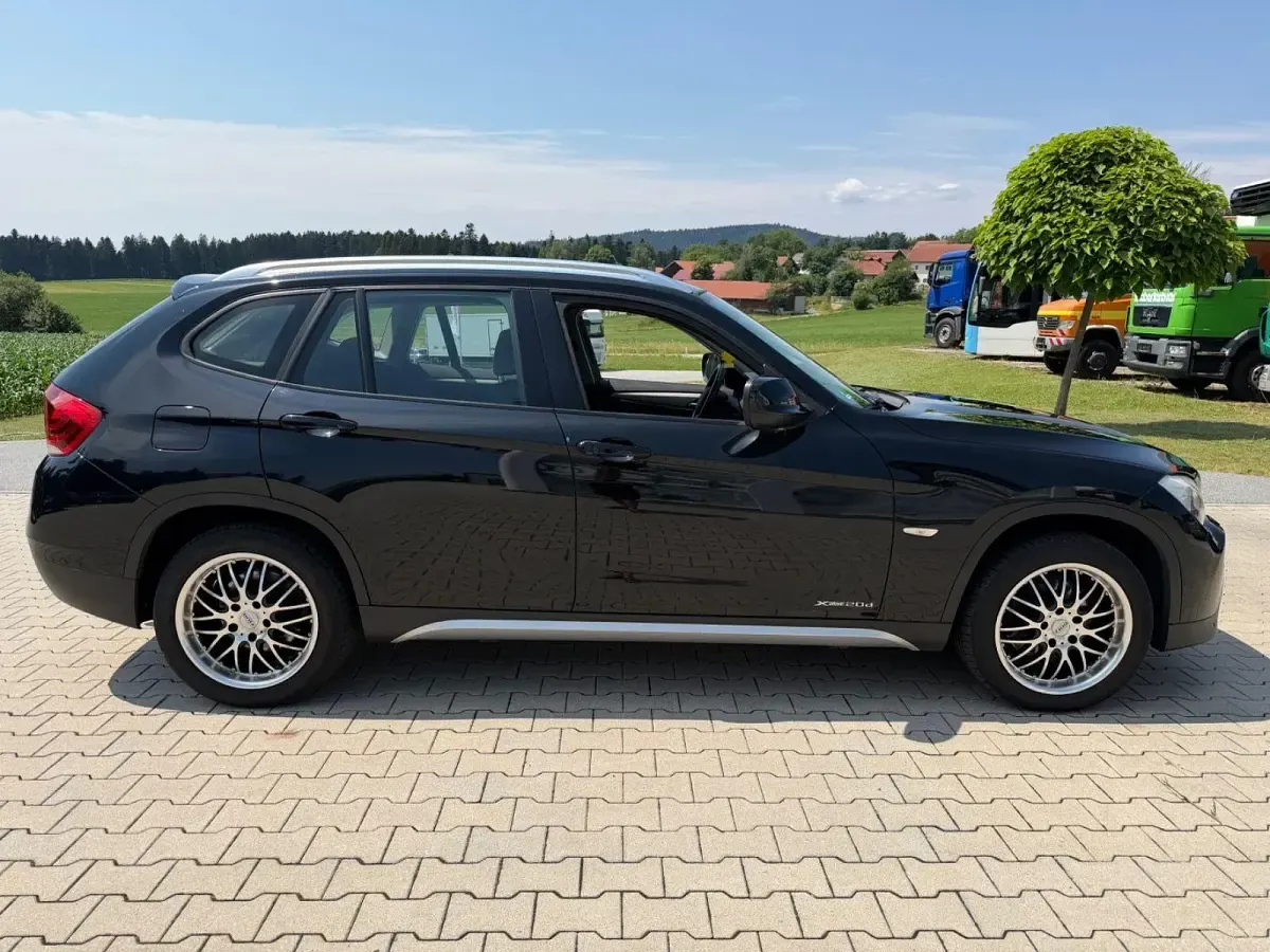Gebraucht BMW X1 xLine 177 PS (130 kW) 2012 Schwarz SUV