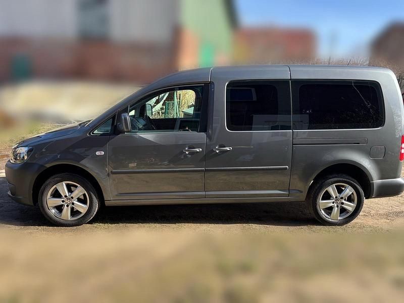 Gebraucht VW Caddy Maxi 105 PS (77 kW) 2011 Grau Van / Kleinbus