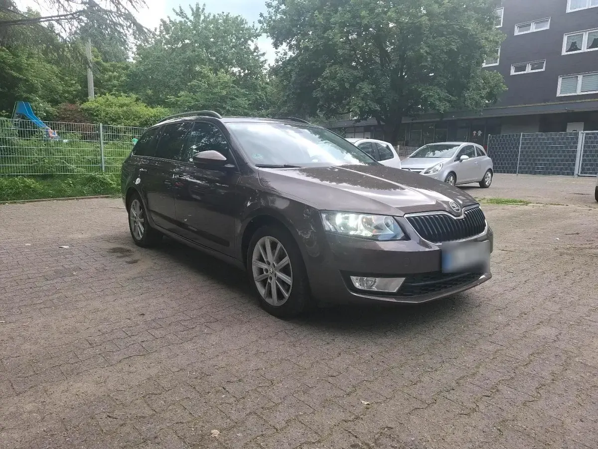 Gebraucht Skoda Octavia 150 PS (110 kW) 2014 Braun Kombi