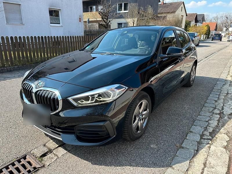 Gebraucht BMW 116 Advantage 109 PS (80 kW) 2023 Schwarz Kleinwagen