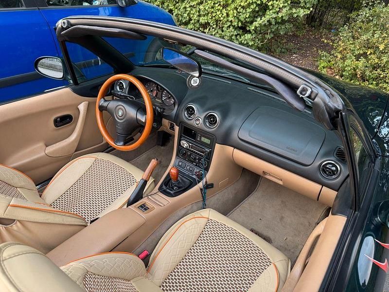 Usata Mazda MX5 110 CV (80 kW) 1999 Verde Cabrio