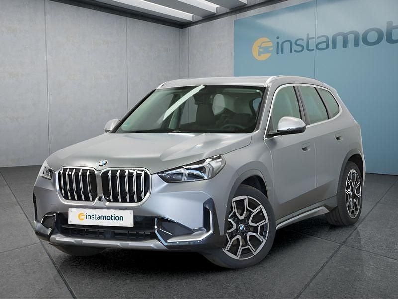 Grau Gebraucht 2024 BMW X1 SUV | 52.949 € (Teuer) - Bild 1/4