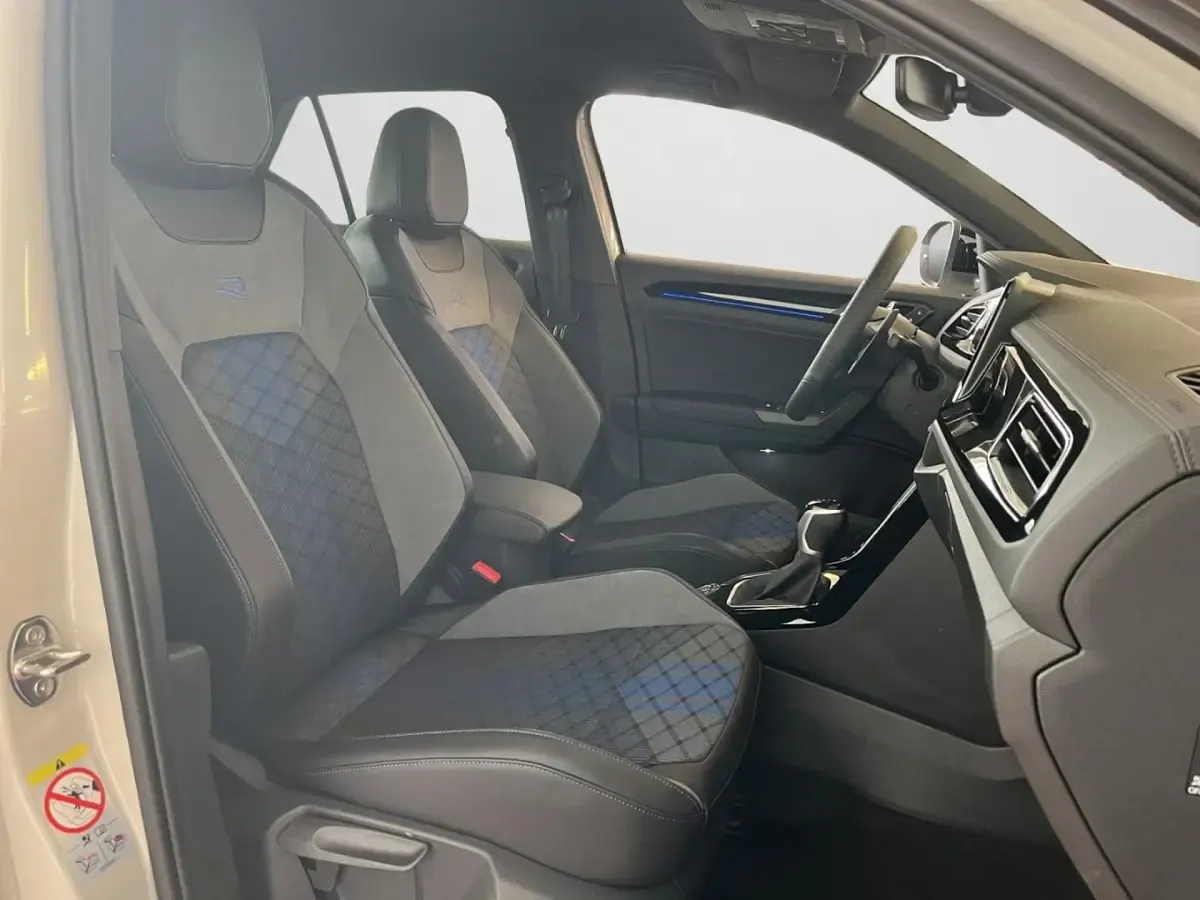 Gebraucht VW T-Roc R 301 PS (221 kW) 2025 Ascotgrau SUV