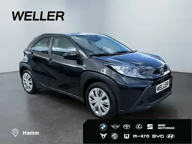 Gebraucht Toyota Aygo X X-play 72 PS (52 kW) 2024 Schwarz SUV