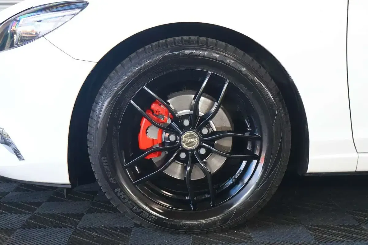 Używany Mazda 6 165 KM (121 kW) 2016 Biały Kombi
