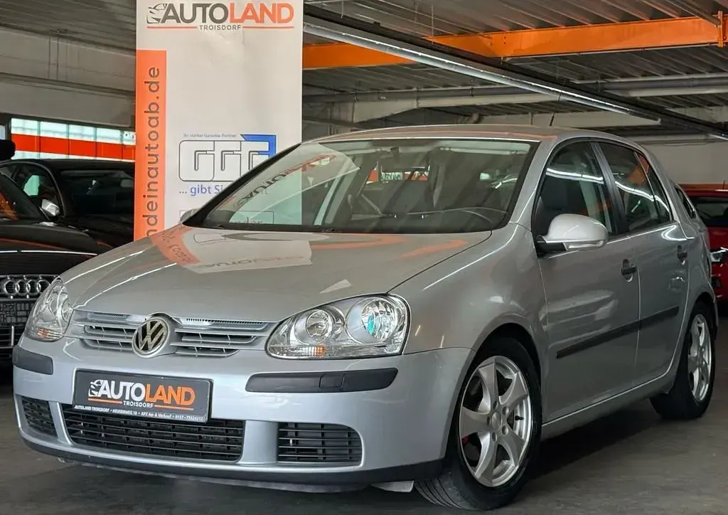 Gebraucht VW Golf IV Trendline 75 PS (55 kW) 2005 Reflexsilber metallic Limousine