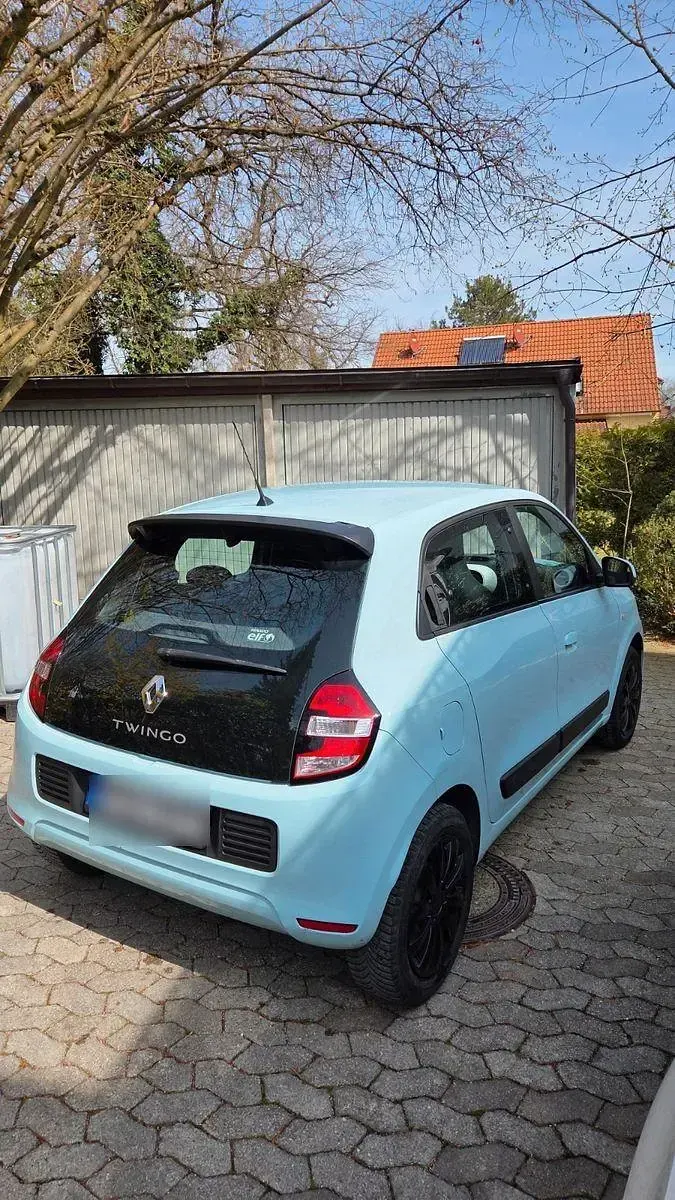 Second-hand Renault Twingo Experience 69 CP (50 kW) 2016 Albastru Hatchback