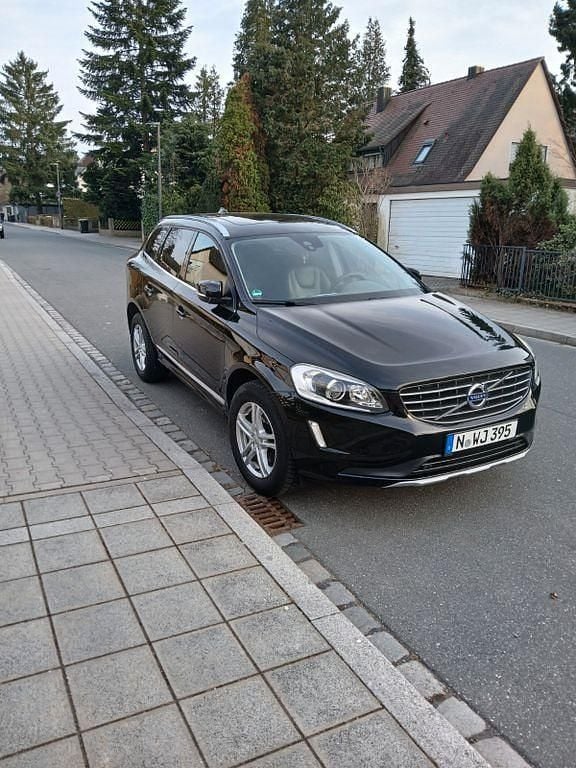 Gebraucht Volvo XC60 Summum 190 PS (139 kW) 2016 Schwarz SUV