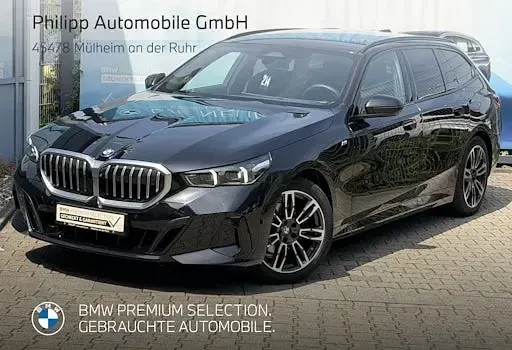 Gebraucht BMW 520 Comfort Edition 197 PS (144 kW) 2024 Schwarz Kombi