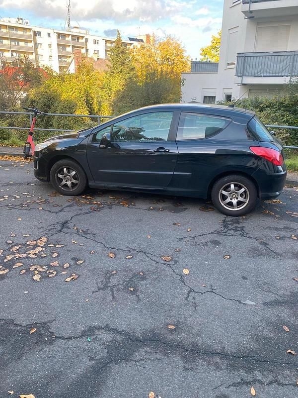 Schwarz Gebraucht 2008 Peugeot 308 Tendance Limousine | 2.600 € (Fairer Preis) - Bild 1/4