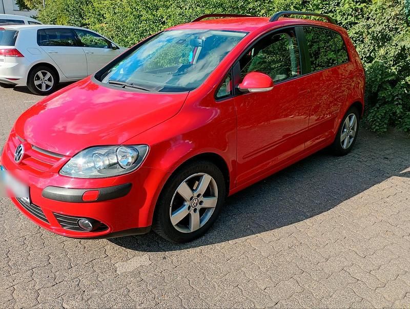 Rot Gebraucht 2008 Peugeot 2008 SUV | 5.500 € - Bild 1/4