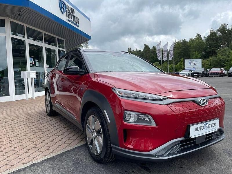 Rot Gebraucht 2020 Hyundai Kona Style SUV | 19.490 € (Fairer Preis) - Bild 1/4