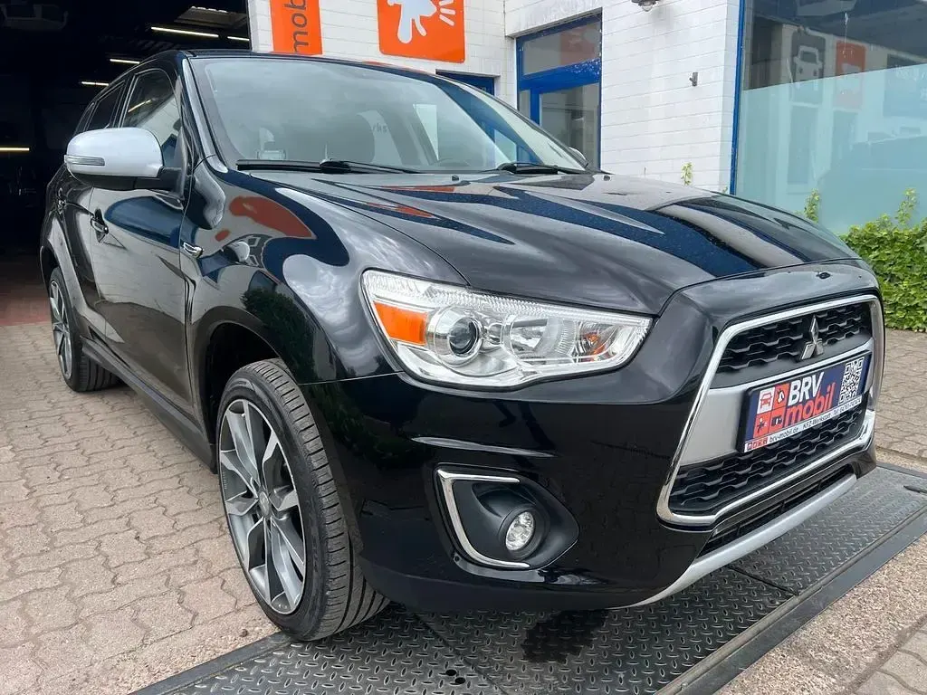 Gebraucht Mitsubishi ASX Diamant Edition 150 PS (110 kW) 2015 Schwarz SUV