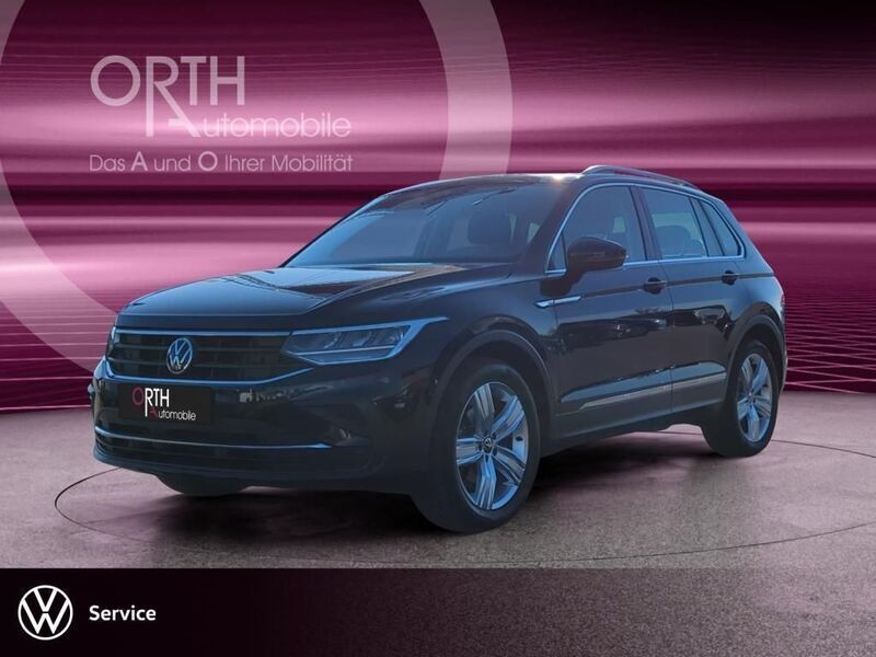 Deep black perleffekt Gebraucht 2021 VW Tiguan Life SUV | 28.989 € (Etwas zu teuer) - Bild 1/4