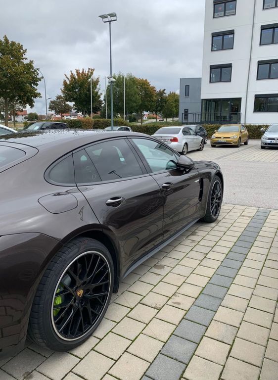 Braun Gebraucht 2018 Porsche Panamera 4 Limousine | 62.000 € (Superpreis) - Bild 1/3