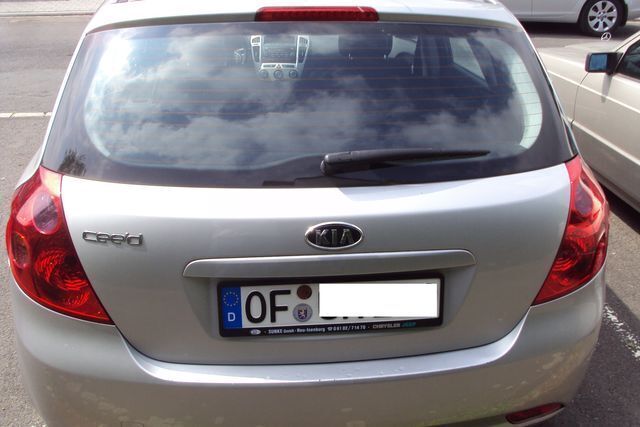 Gebraucht Kia Ceed 148 PS (108 kW) 2007 Silber Kleinwagen