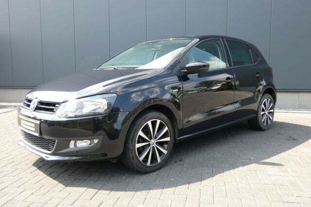 Gebraucht VW Polo Life 69 PS (50 kW) 2014 Schwarz metallic Kleinwagen
