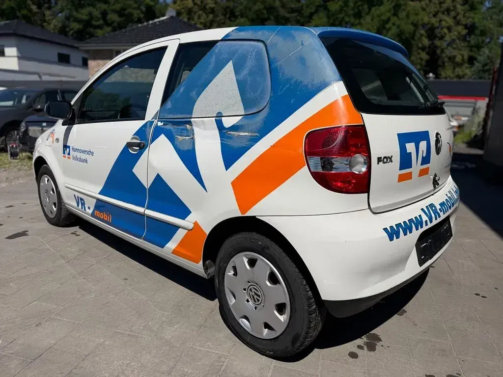Gebraucht VW Fox Basis 54 PS (39 kW) 2009 Weiß Kleinwagen