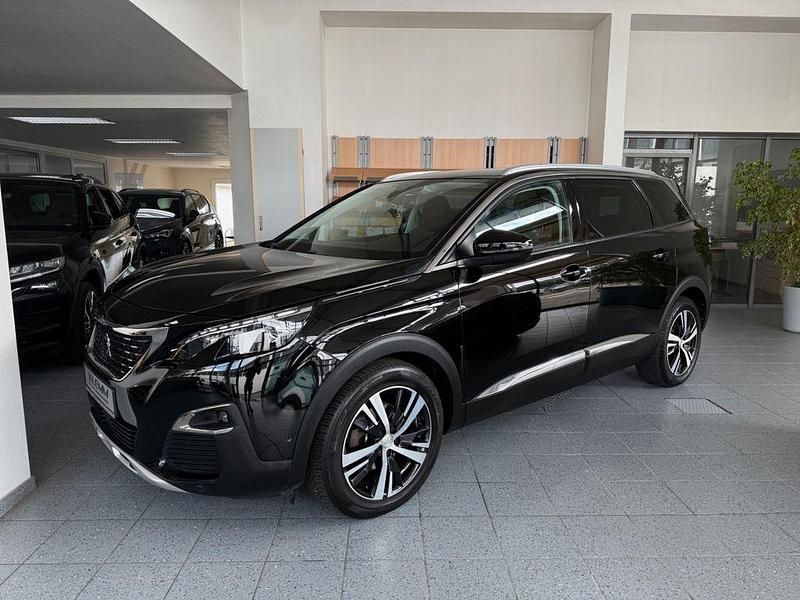 Schwarz Gebraucht 2018 Peugeot 5008 Allure Van / Kleinbus | 19.950 € (Guter Preis) - Bild 1/4