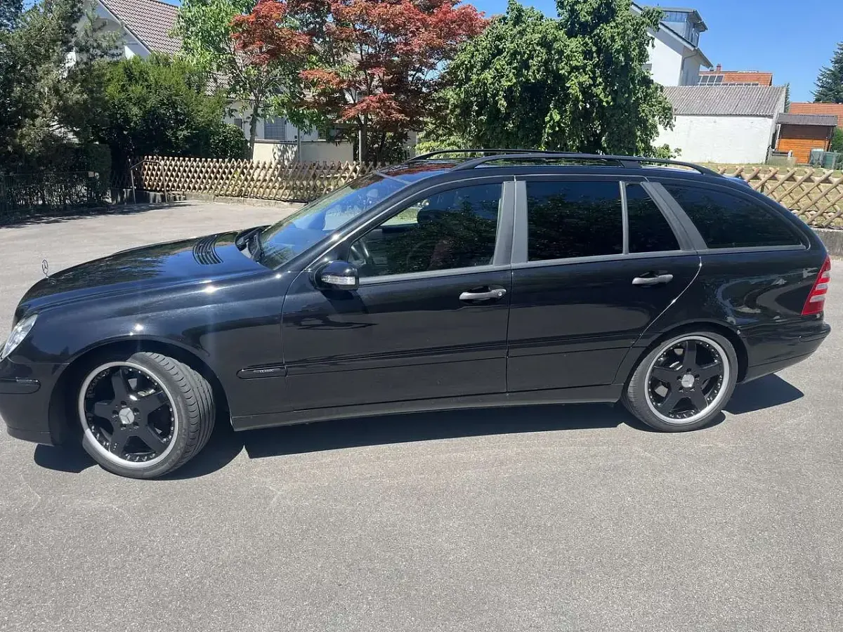 Gebraucht Mercedes C220 Classic 150 PS (110 kW) 2004 Kombi