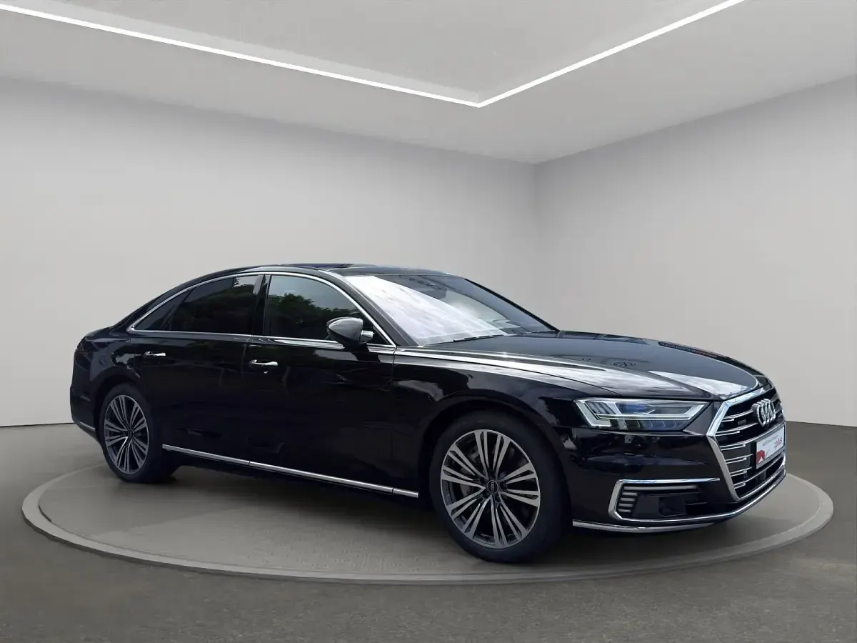 Gebraucht Audi A8 Ambiente 449 PS (330 kW) 2021 Mythosschwarz metallic Limousine