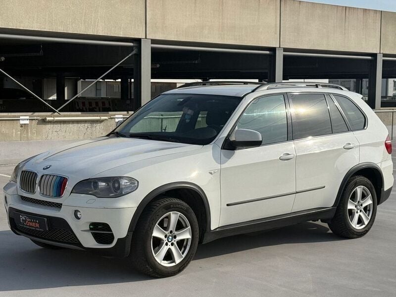 Alpinweiss iii Gebraucht 2010 BMW X5 Sport Line SUV | 12.950 € (Fairer Preis) - Bild 1/4