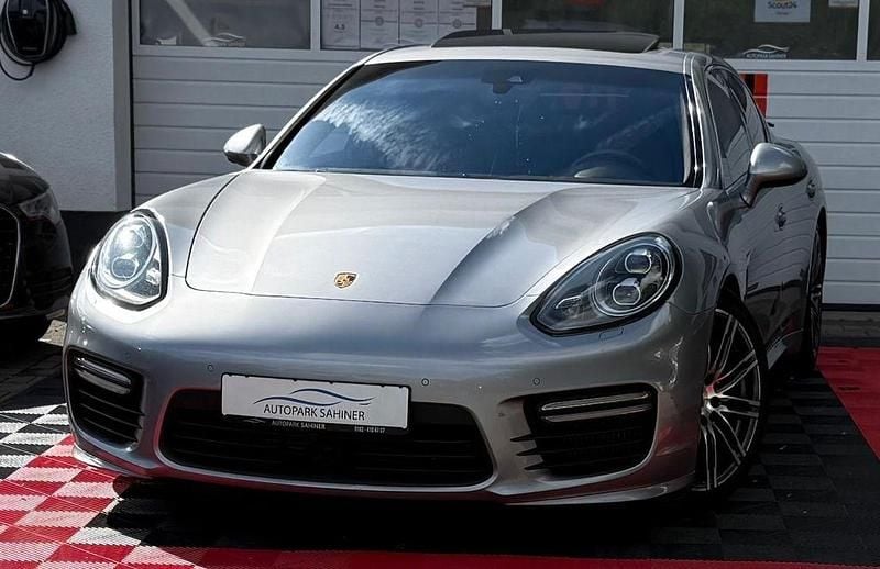 Grau Gebraucht 2014 Porsche Panamera Turbo Limousine | 27.999 € (Guter Preis) - Bild 1/4