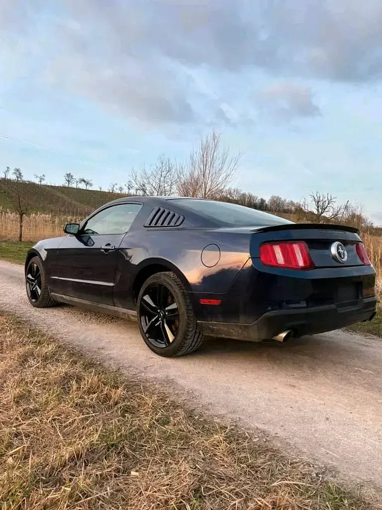 Gebraucht Ford Mustang 309 PS (227 kW) 2012 Blau Coupé