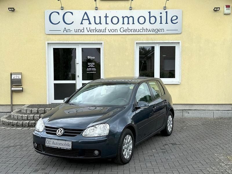 Blau Gebraucht 2006 VW Golf V Comfortline Limousine | 2.990 € (Etwas zu teuer) - Bild 1/4