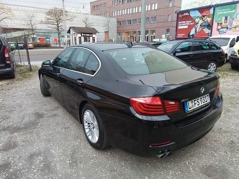 Gebraucht BMW 530 258 PS (189 kW) 2013 Schwarz Limousine