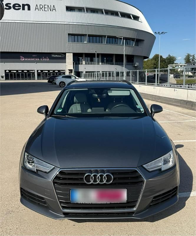 Gebraucht Audi A4 159 PS (116 kW) 2018 Grau Kombi